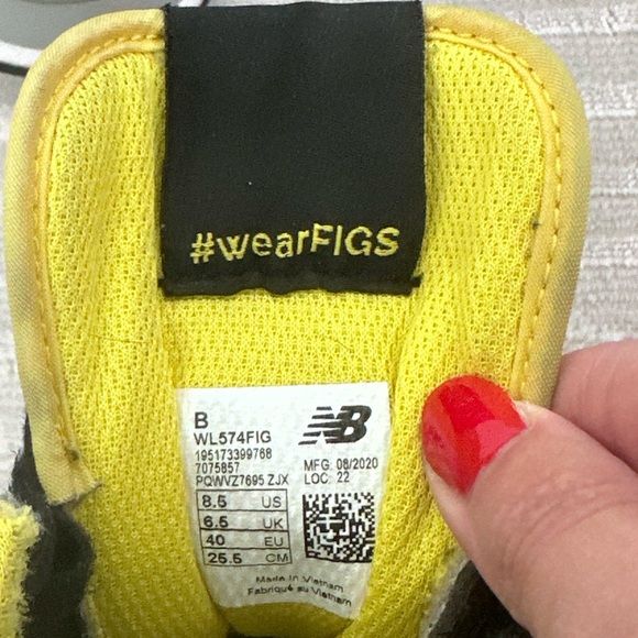 New Balance 574 FIGS - Picture 4 of 5